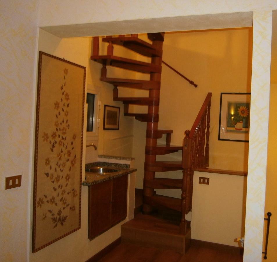 Pietrarosa Apartment Lucca Esterno foto